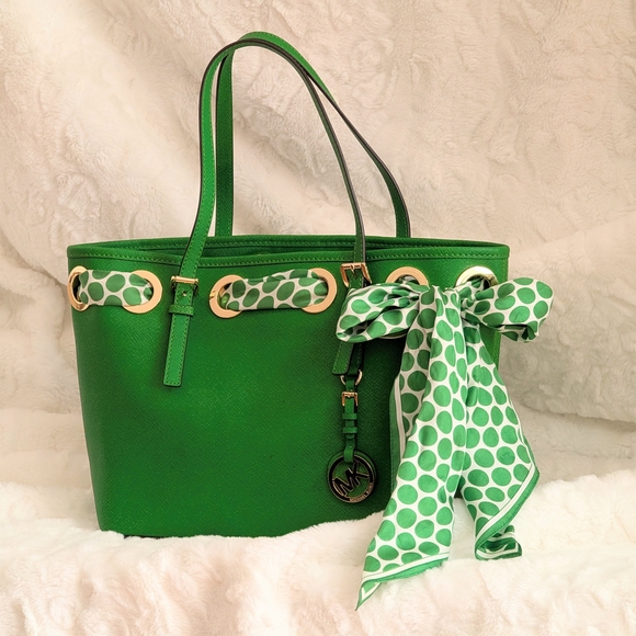 Michael Kors Kelly Green Satchel Tote Bag With Polka Dot Scarf HTF RARE COLOR - Picture 2 of 13